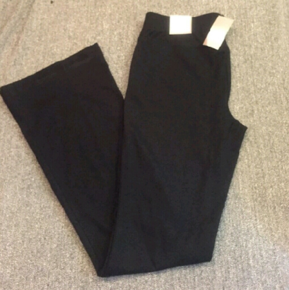 CHICOS ULTIMATE FIT Ponte Flare Pants